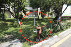 离谱！消火栓变成小区“供水站”？！